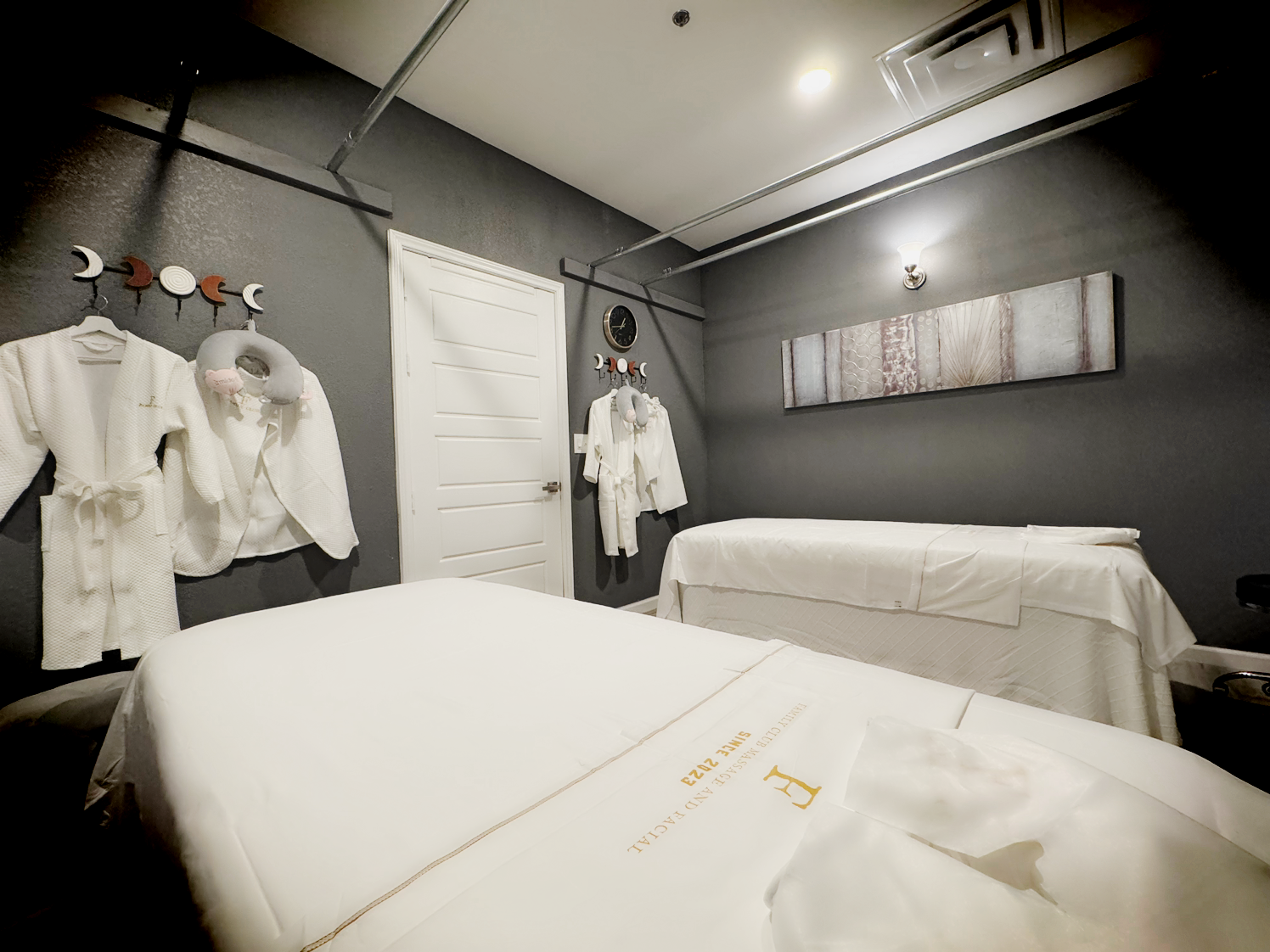 Family Club Massage & Facial gallery image 4