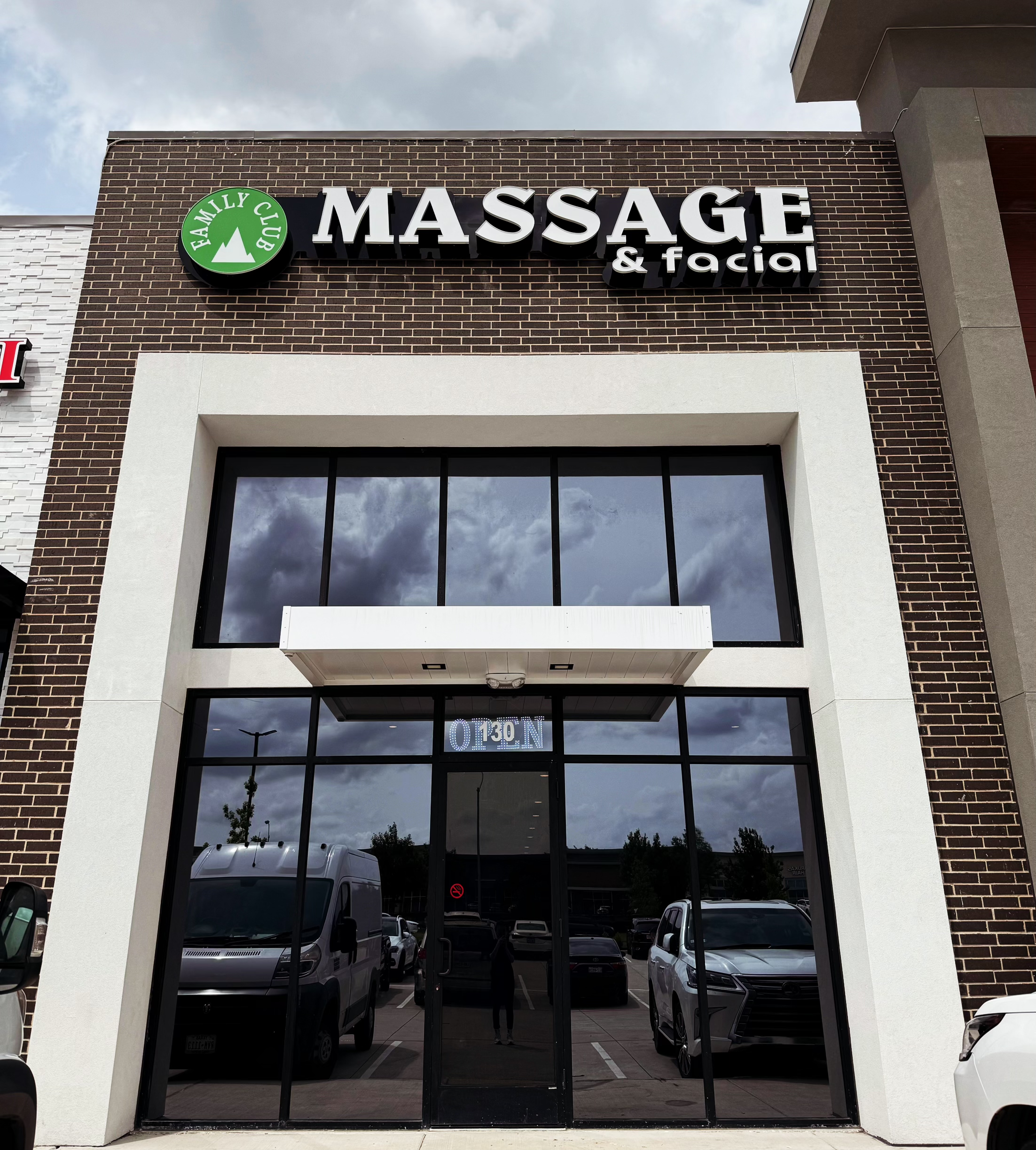 Family Club Massage & Facial gallery image